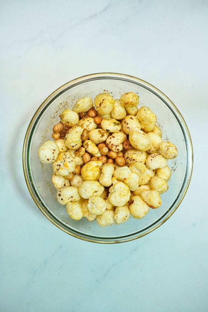 air fryer spicy makhana mix it