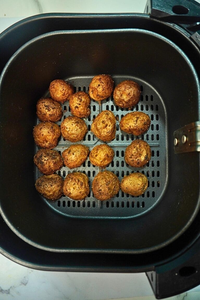 How to Make Baby Potatoes in Air Fryer baby potatoes in air fryer cooked