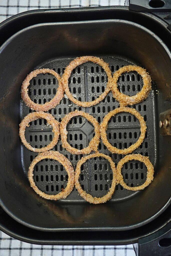 ring onion in airfryer add air fryer basket