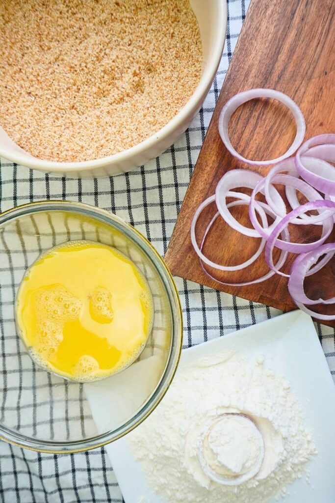 ring onion in airfryer coat flour aff and bread crums