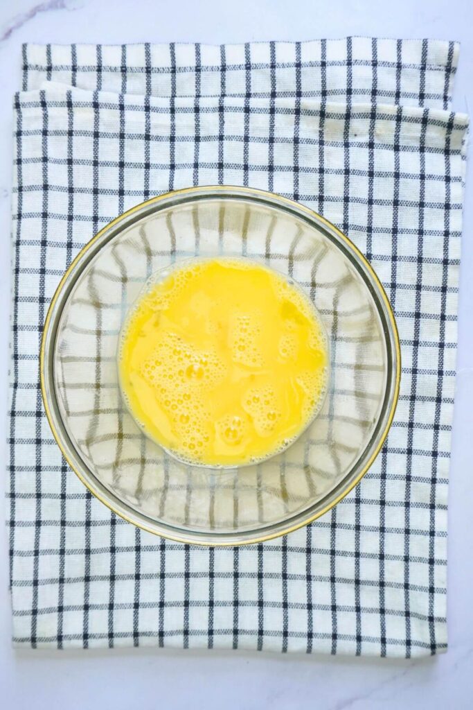 ring onion in airfryer mix eggs