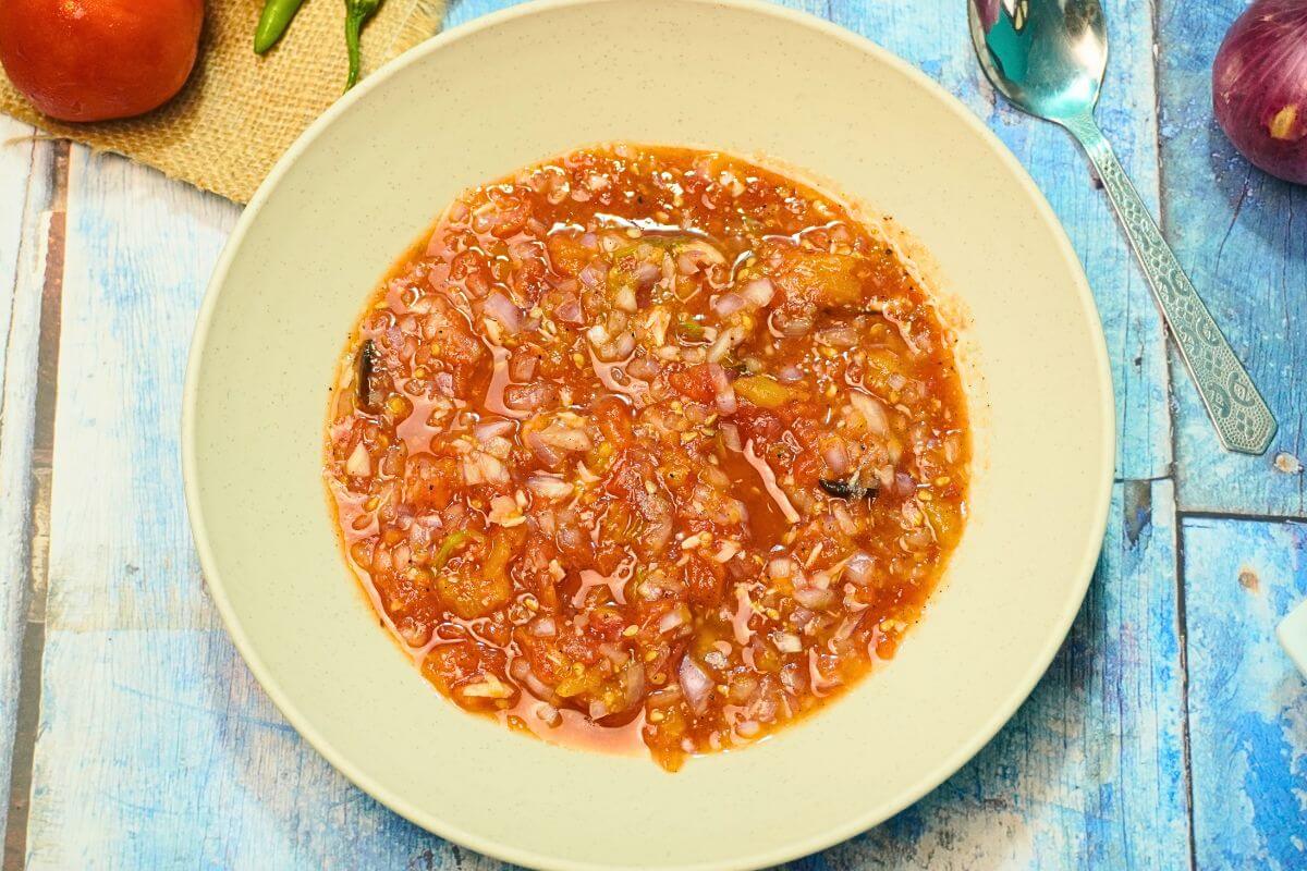 air fryer tomato chutney indian style feature image