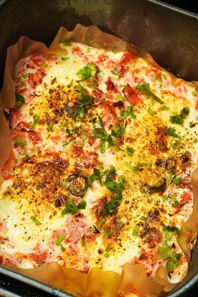 egg shakshuka in airfryer cooked